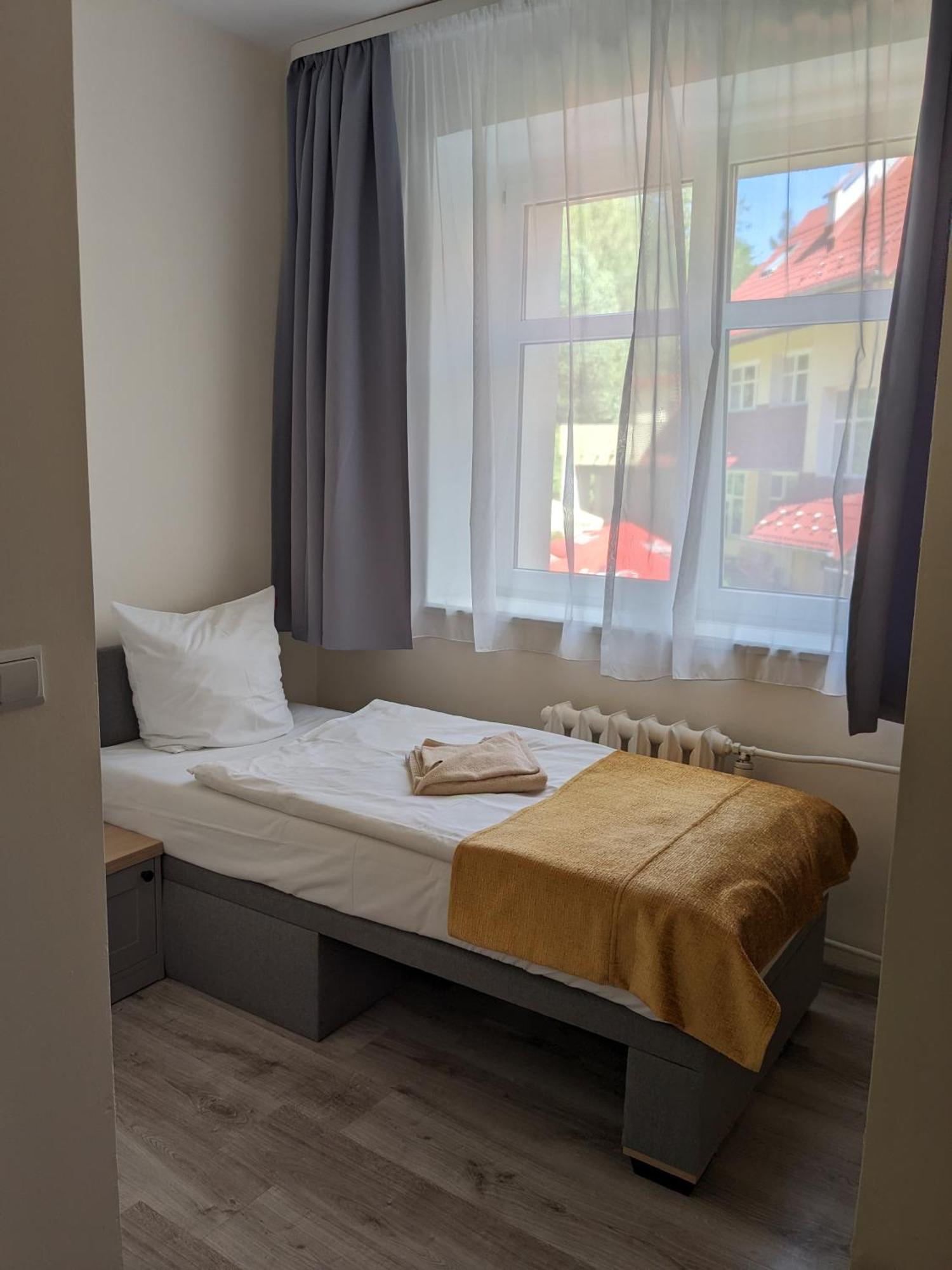 Klinika Mlodosci Medical Spa Hotel Swieradow-Zdroj Room photo