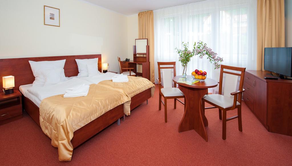 Klinika Mlodosci Medical Spa Hotel Swieradow-Zdroj Room photo